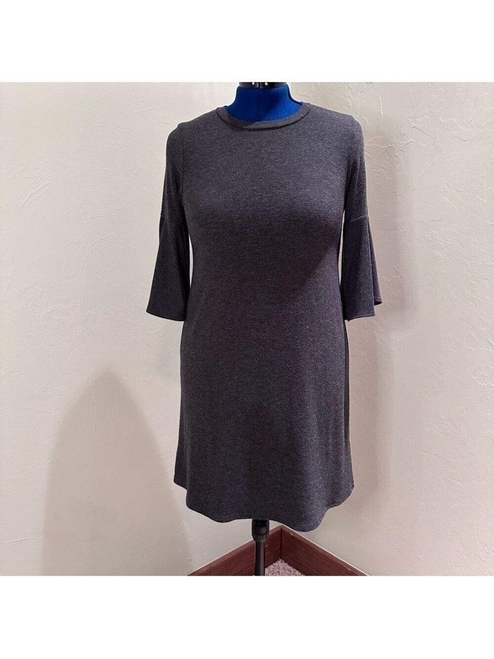 Alya dark gray sweater dress